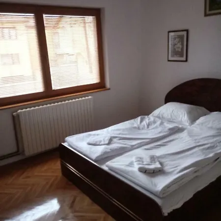 Apartman Pyramid E&e